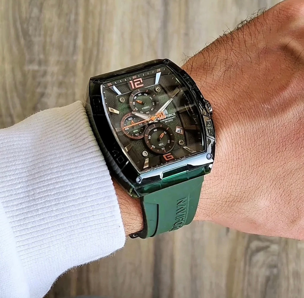 ساعة نايفيفورس الرياضية للرجال باللون الأخضر الزيتي | Naviforce Green Sporty Chronograph Men's Watch