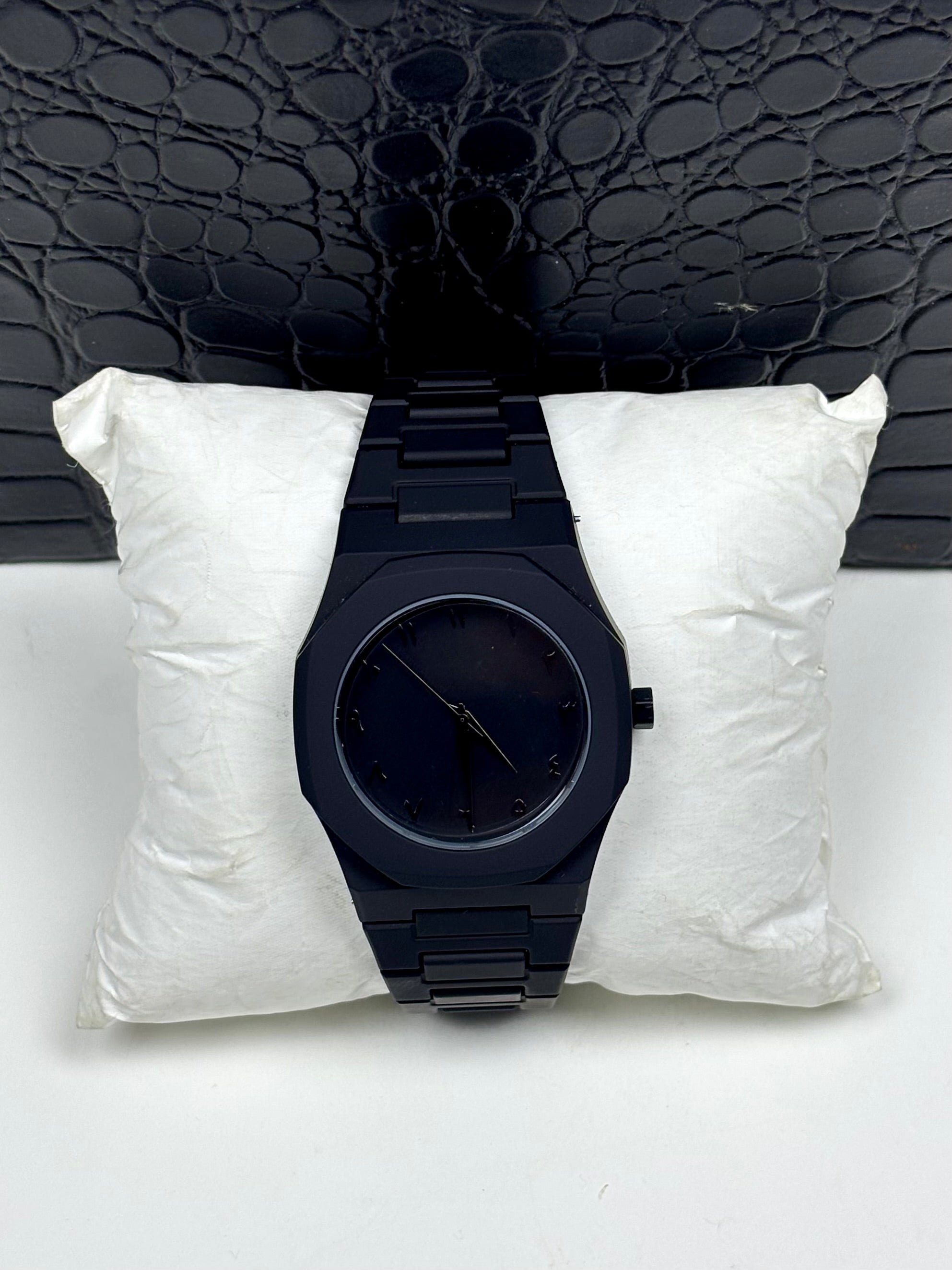 ساعة "سواد الليل" الفاخرة | "Midnight Noir" Luxury Watch