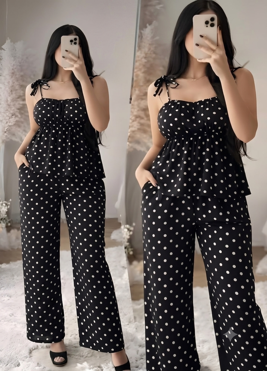 طقم منزلي بنقشة النقاط الكلاسيكية (قطعتين) | Classic Polka Dot 2-Piece Lounge Set