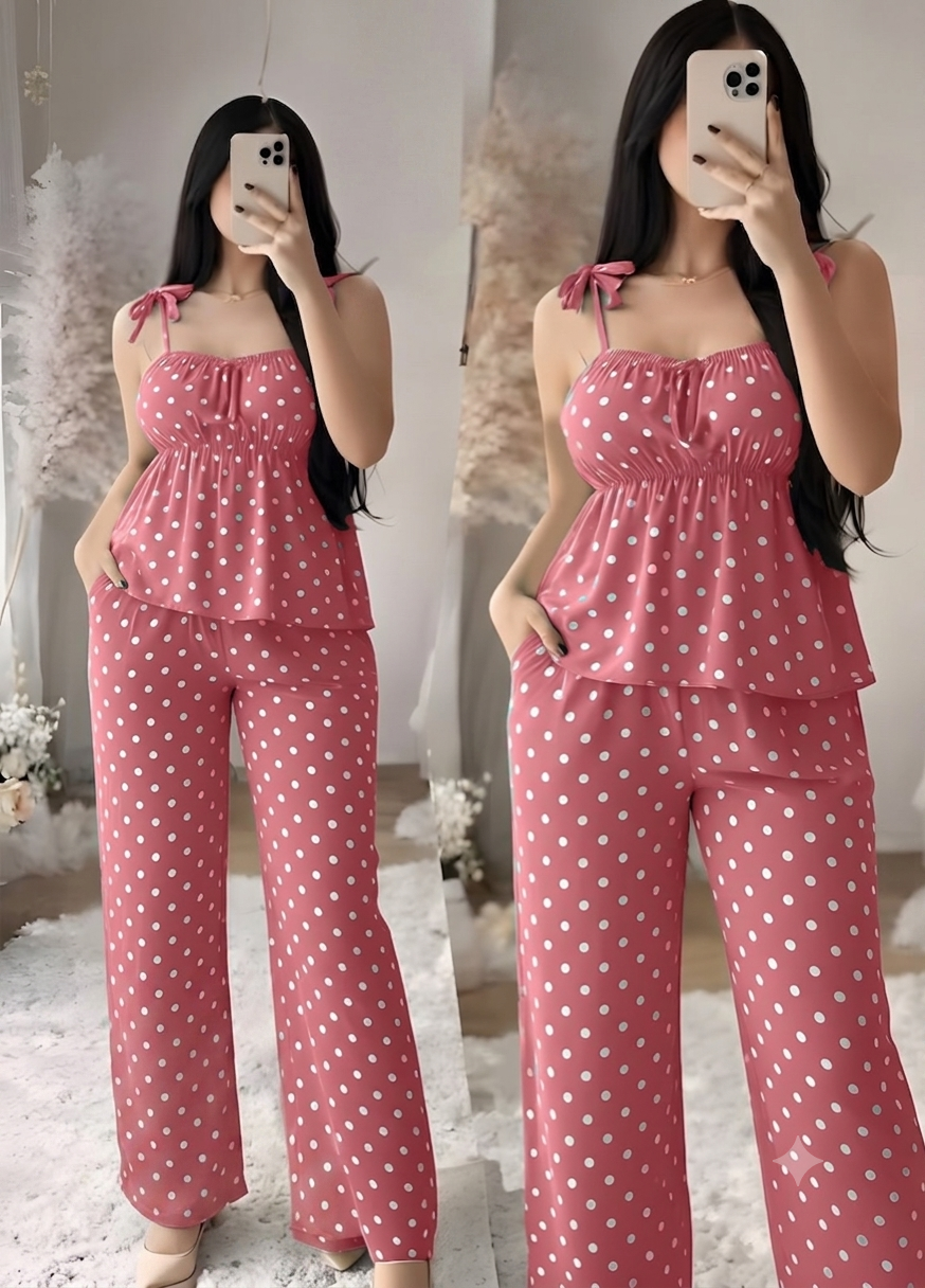 طقم منزلي بنقشة النقاط الكلاسيكية (قطعتين) | Classic Polka Dot 2-Piece Lounge Set