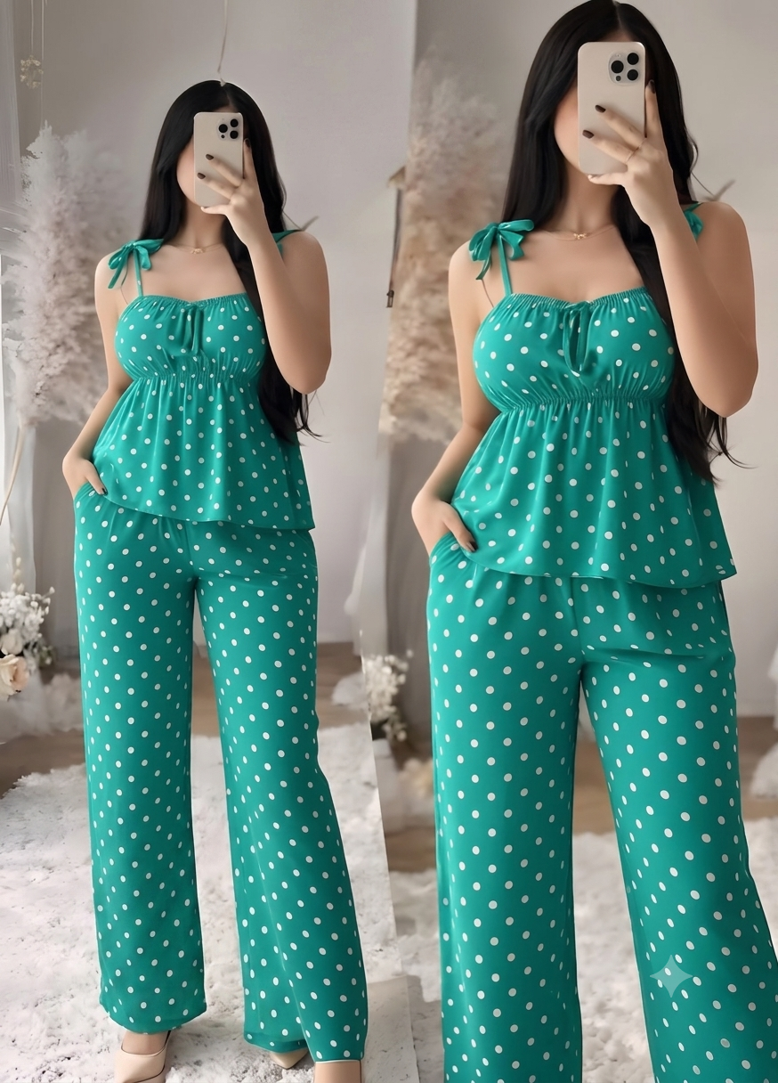 طقم منزلي بنقشة النقاط الكلاسيكية (قطعتين) | Classic Polka Dot 2-Piece Lounge Set