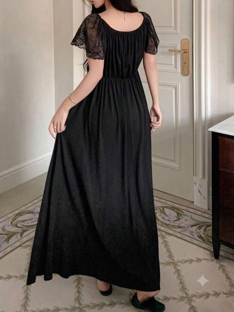 فستان منزلي ملكي بلمسات الدانتيل | Royal Lace-Trimmed Lounge Dress