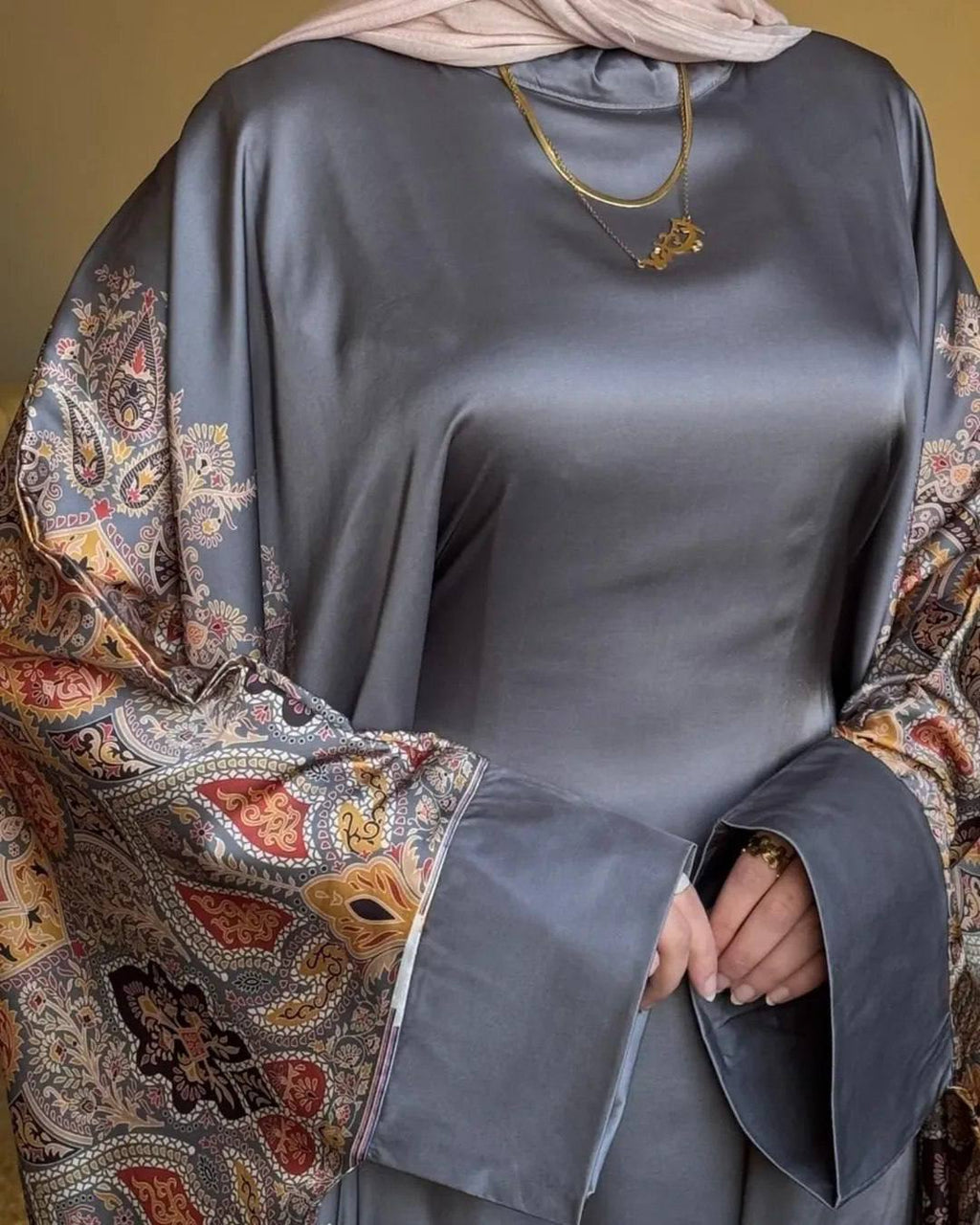 عباية ملكية بلمسات شرقية فاخرة | Luxury Royal Oriental Style Abaya