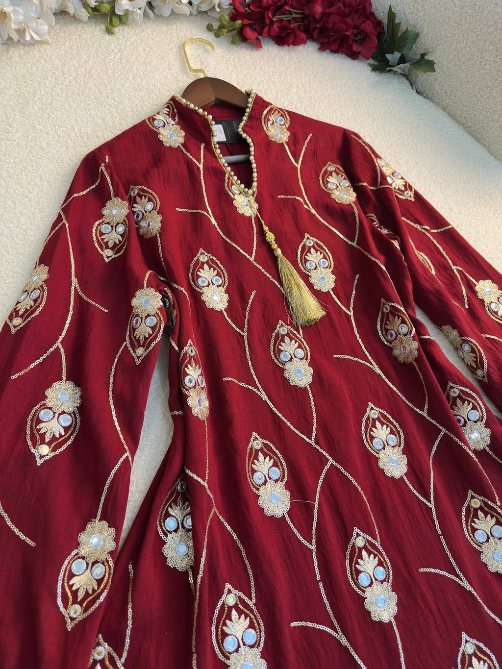 عباية ملكية مطرزة بنقوش هندسية فاخرة | Royal Geometric Embroidered Abaya