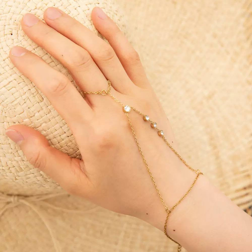 سوار "نجمة المساء" المرصع | Evening Star Crystal Hand Chain