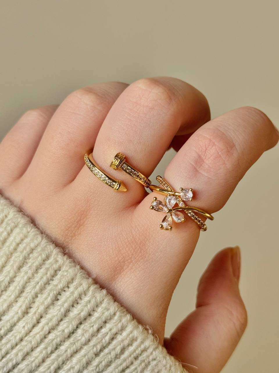 طقم خواتم "لمسات الأناقة العصرية" | Modern Elegance Ring Set