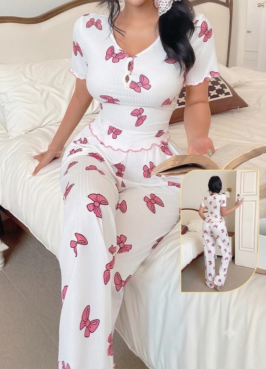 طقم بيجامة منزلي مريح بنقوش جذابة | Comfortable Loungewear Set with Charming Patterns