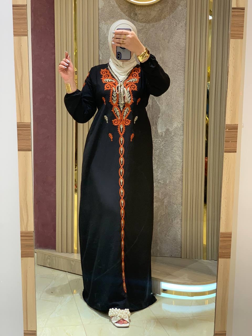 عباءة مريحة من القطن المصري الخالص بتطريز تراثي | Comfortable Pure Egyptian Cotton Abaya with Traditional Embroidery