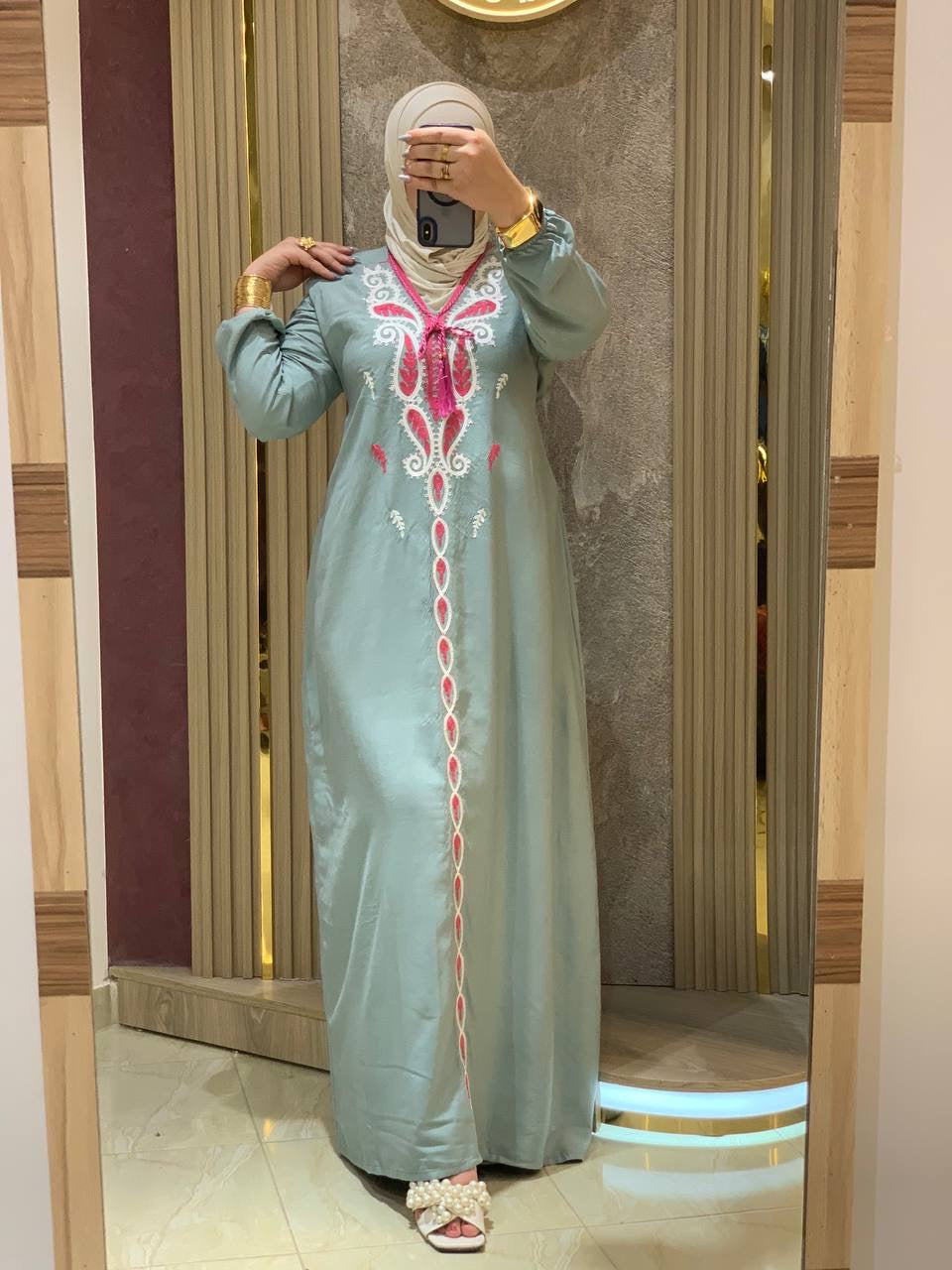 عباءة مريحة من القطن المصري الخالص بتطريز تراثي | Comfortable Pure Egyptian Cotton Abaya with Traditional Embroidery