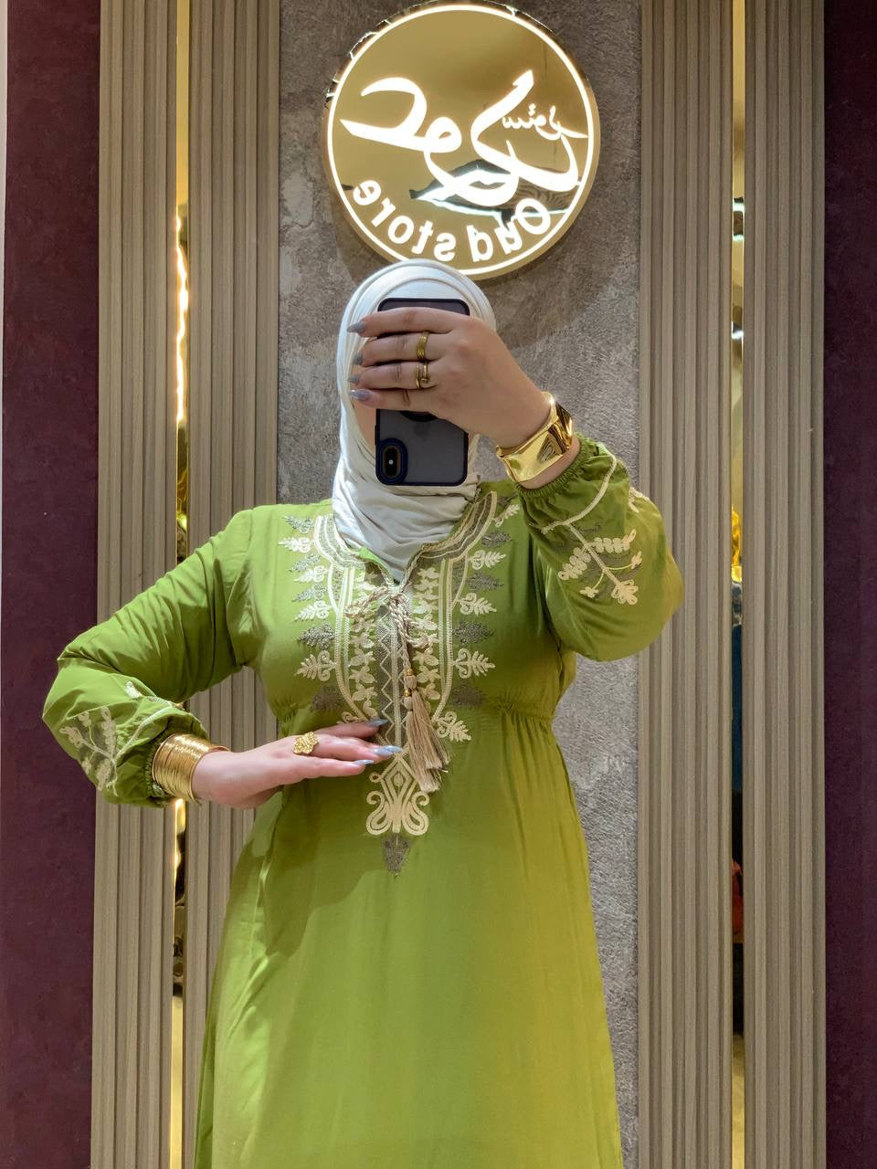 عباءة كلاسيكية من القطن المصري الخالص بتطريزات فنية | Classic Pure Egyptian Cotton Abaya with Artistic Embroidery