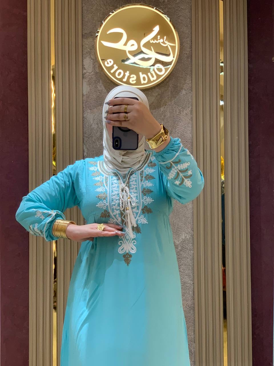عباءة كلاسيكية من القطن المصري الخالص بتطريزات فنية | Classic Pure Egyptian Cotton Abaya with Artistic Embroidery
