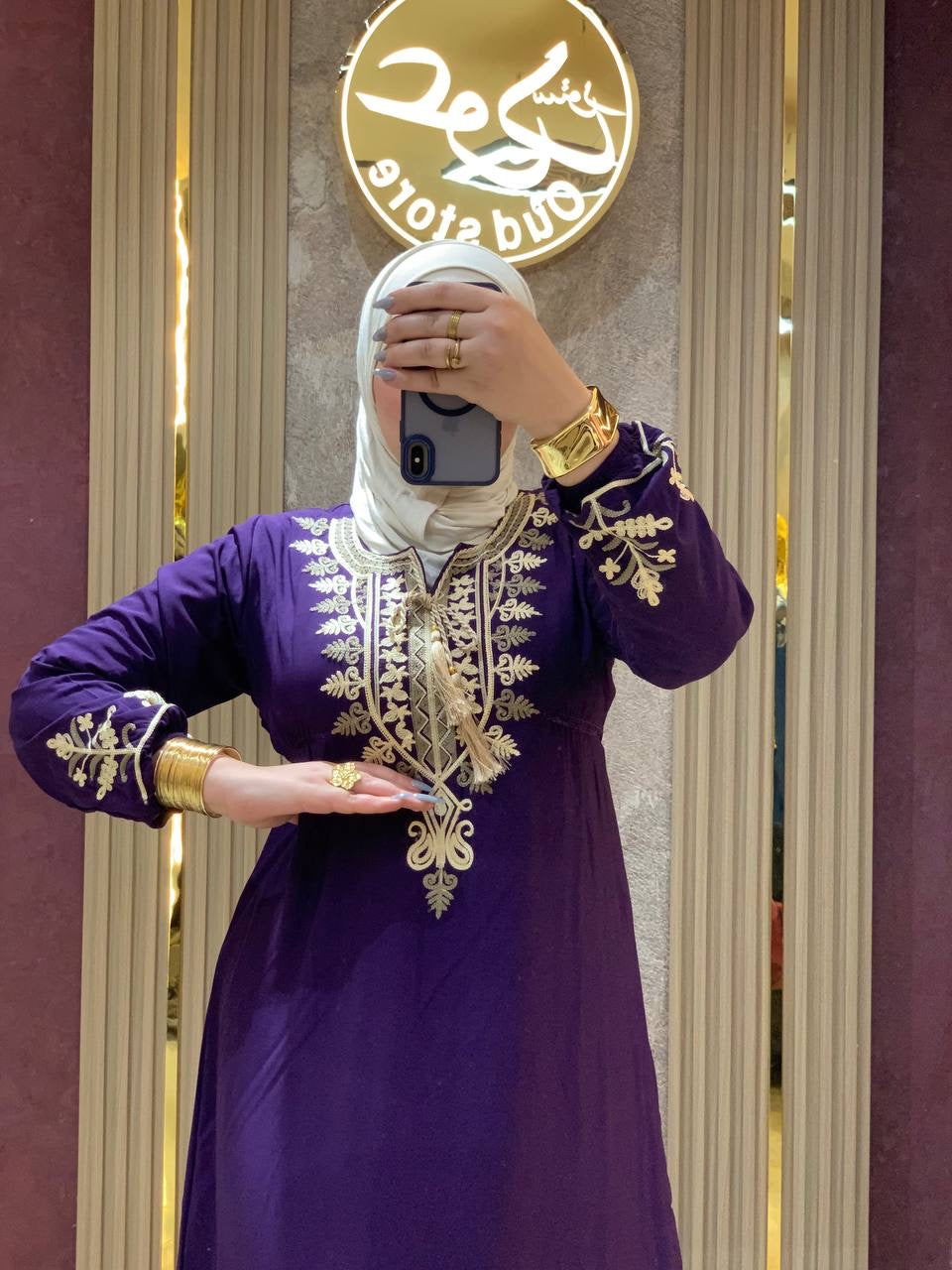 عباءة كلاسيكية من القطن المصري الخالص بتطريزات فنية | Classic Pure Egyptian Cotton Abaya with Artistic Embroidery