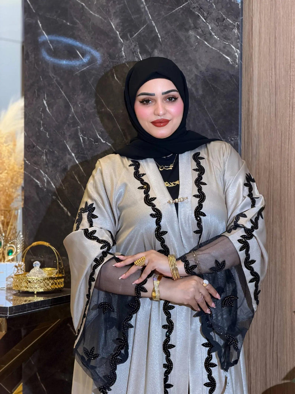 عباءة ملكية بتطريز فاخر | Royal Embroidered Abaya